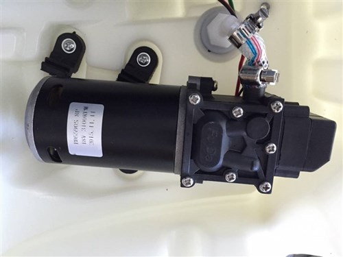 Membraampomp met geïntegreerde drukschakelaar Samourai.